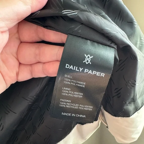 DAILY PAPER The Nicole Puffer in Nacreous Clouds Beige - Picture 14 of 15